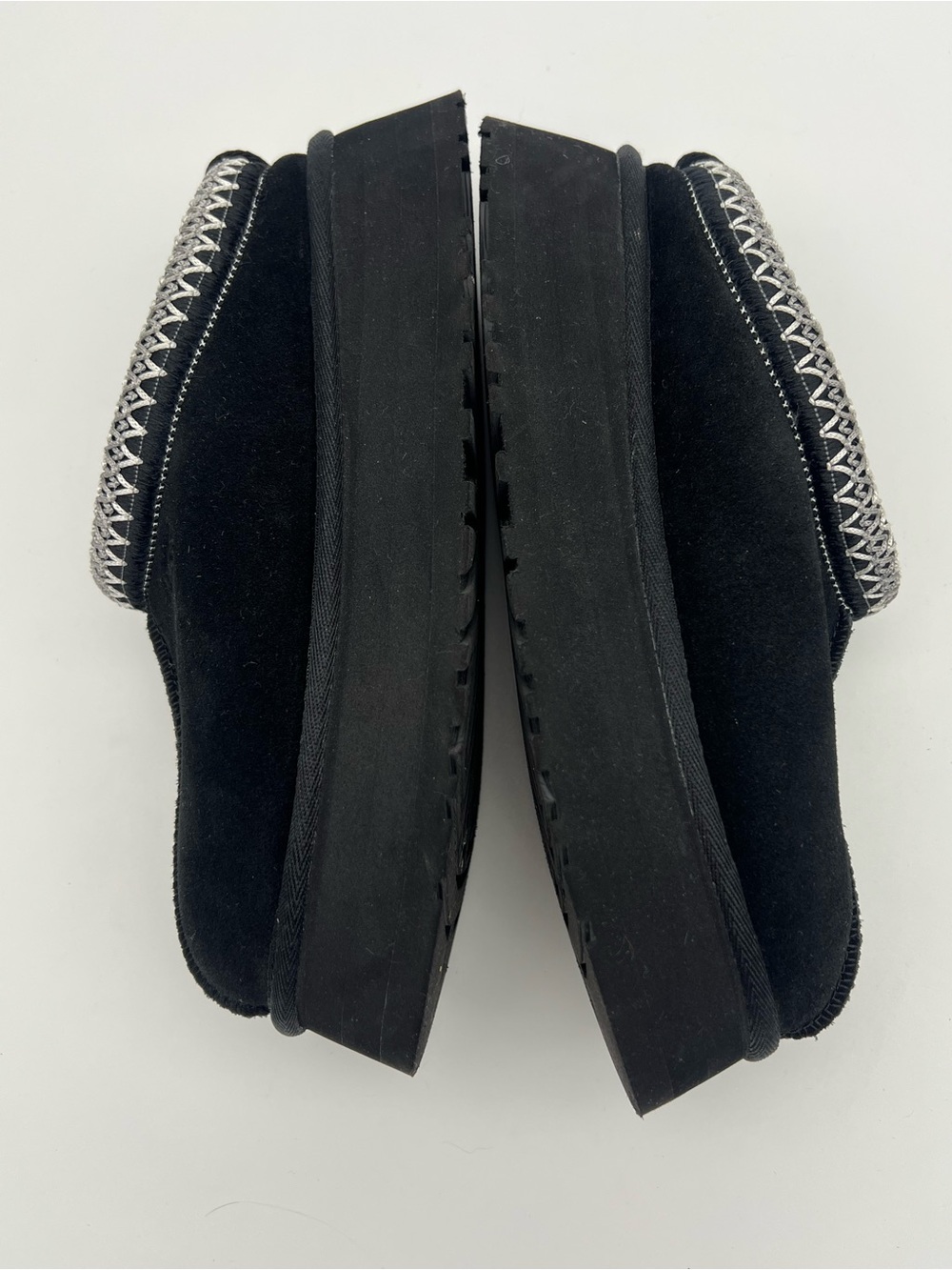 Ugg Tasman Platform Women’s size 6 black suede leather gray shearling shoes mule - Picture 3 of 9